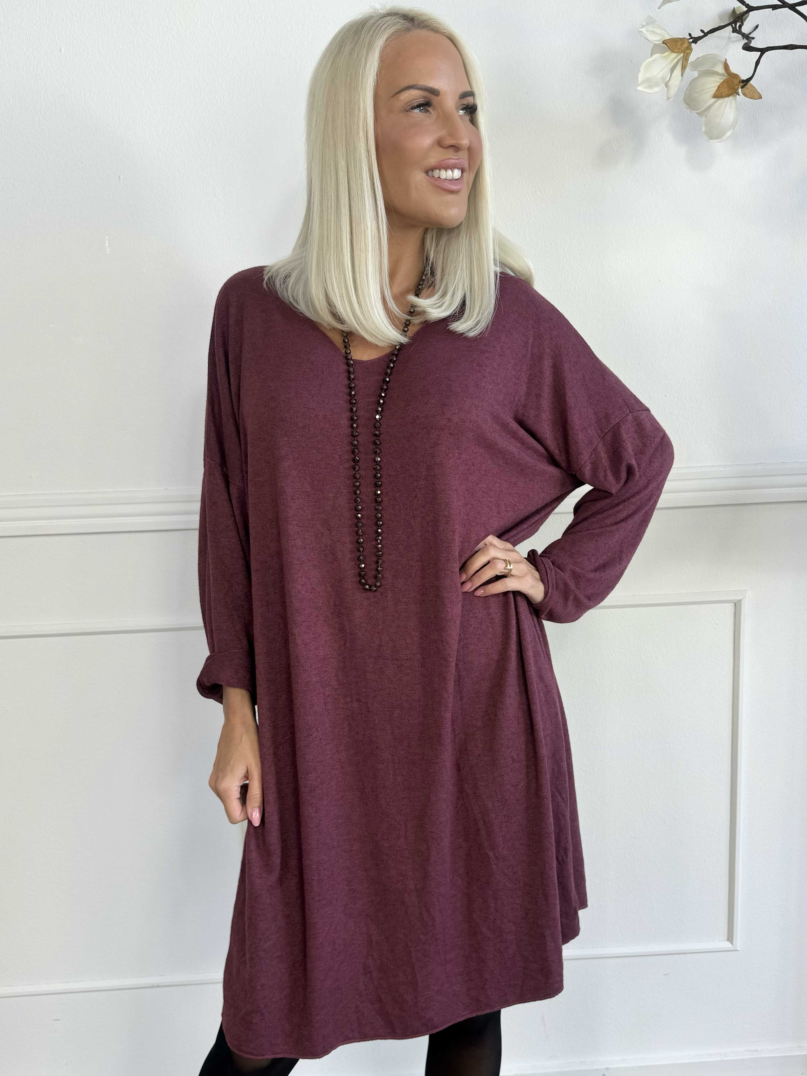 Djamila Long - Mega blød kjole i viskose med v-udskæring